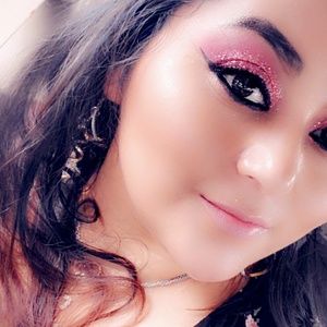 Meet your Posher, Cristina